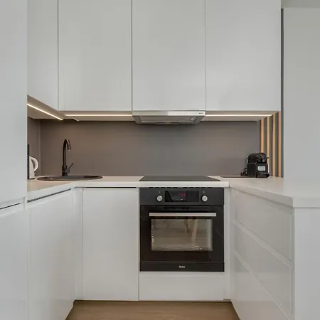 Cozy Przedmiejska By Renters Apartment *
