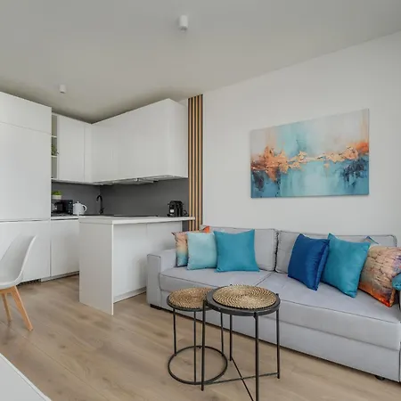 Cozy Przedmiejska By Renters Apartment